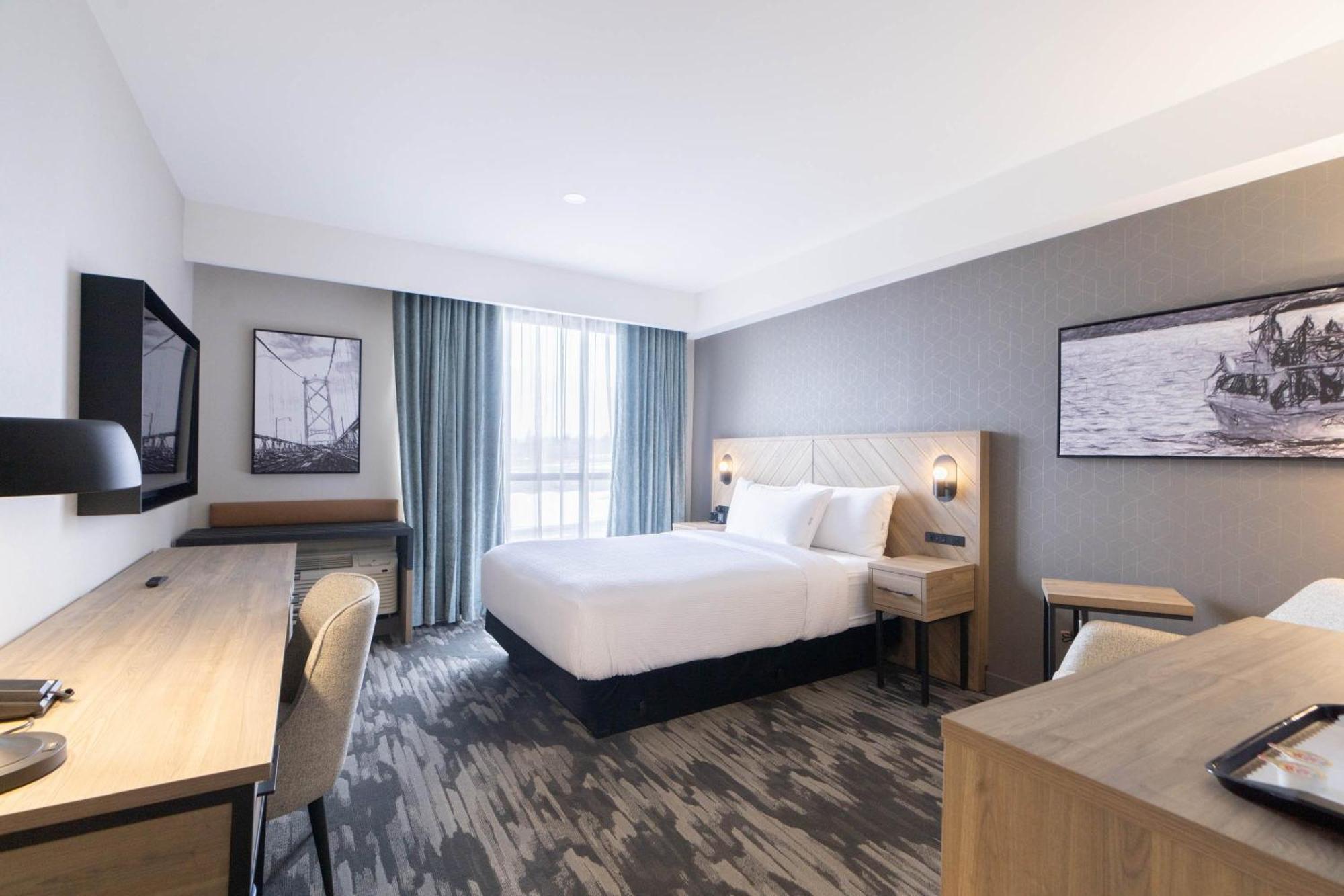 Sandman Signature Dartmouth Hotel & Suites Exterior photo
