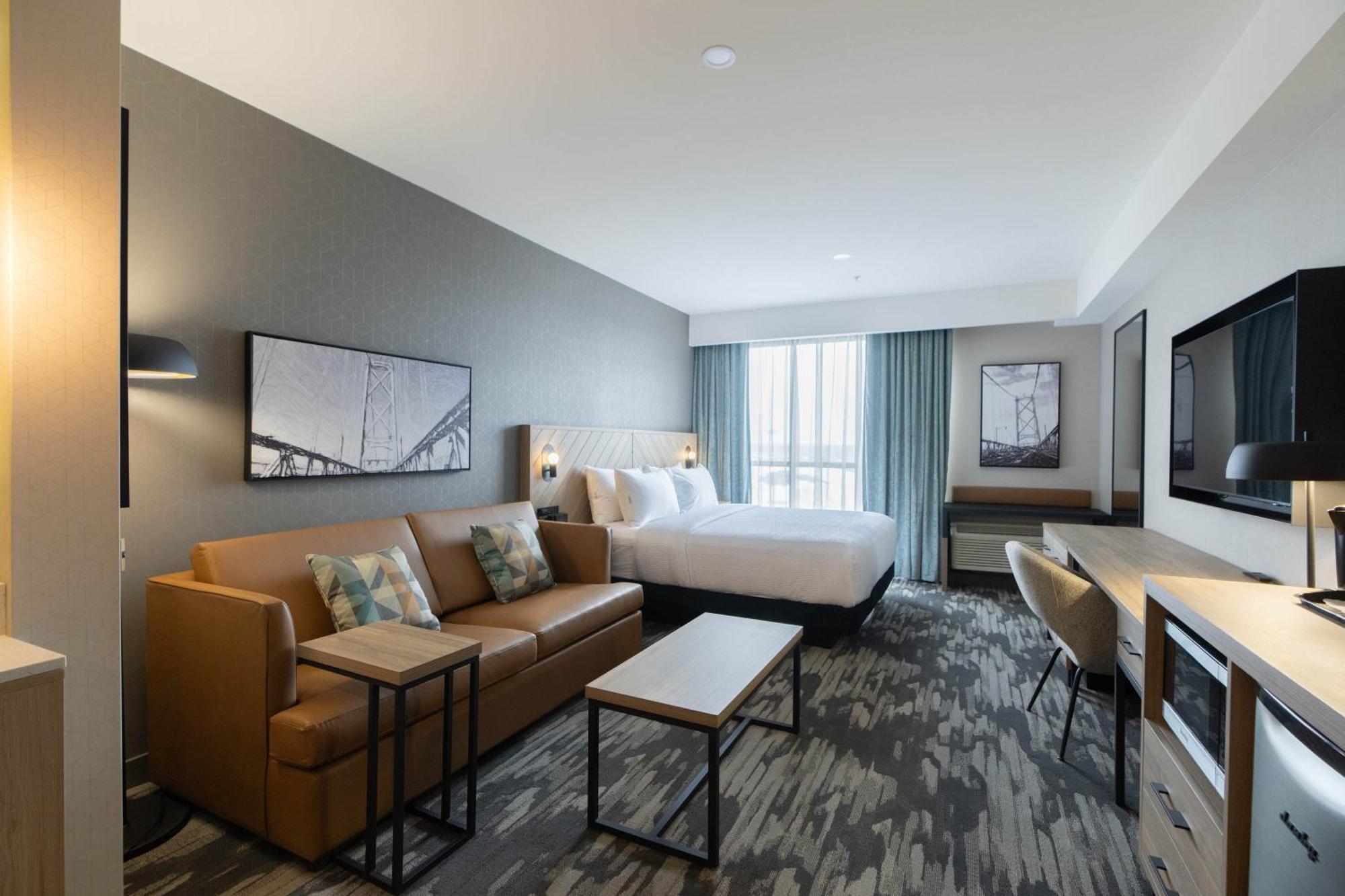 Sandman Signature Dartmouth Hotel & Suites Exterior photo