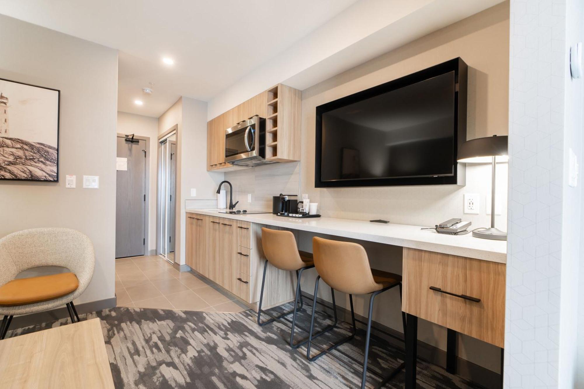 Sandman Signature Dartmouth Hotel & Suites Exterior photo