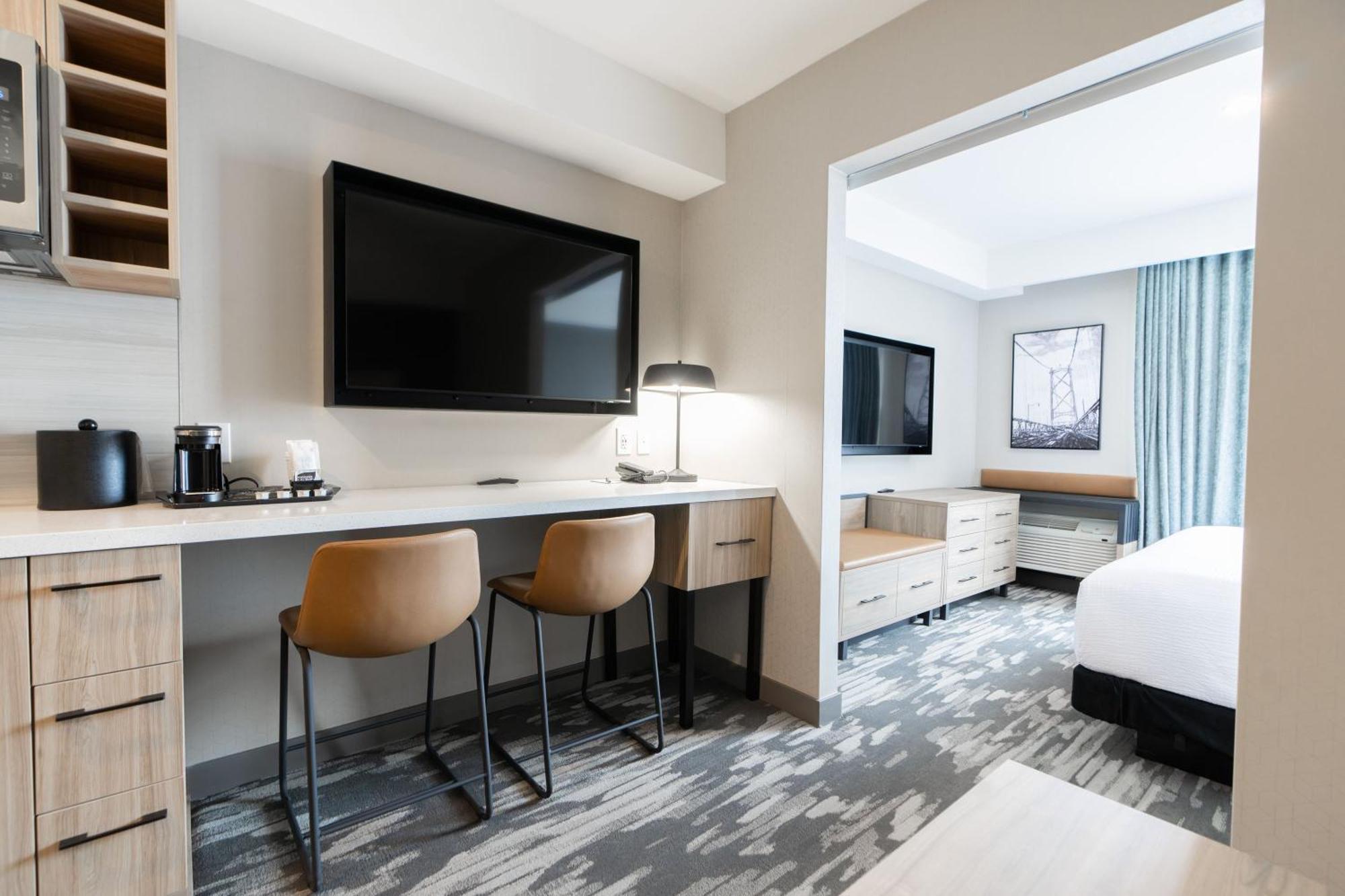 Sandman Signature Dartmouth Hotel & Suites Exterior photo